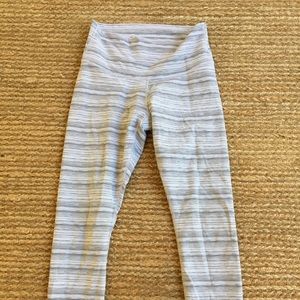 Lululemon High Waist Crop